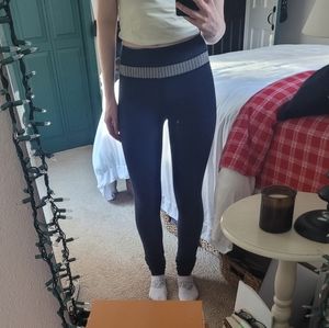 Lululemon leggings, textured navy blue 💙